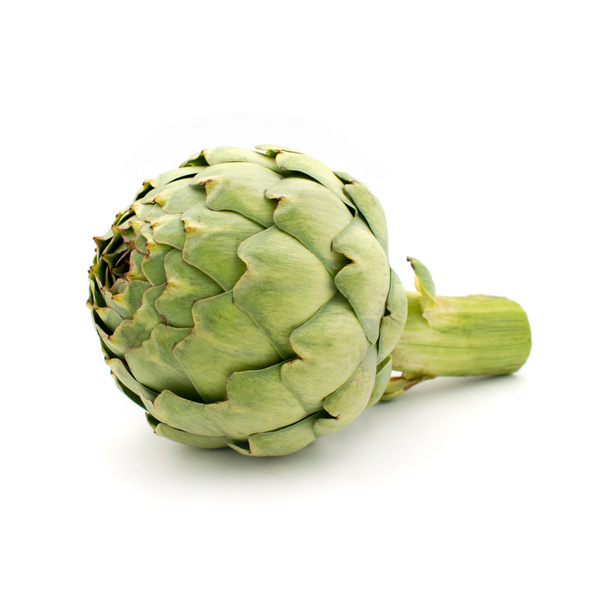 KI generiert: Eine frische Artischocke auf weißem Hintergrund.